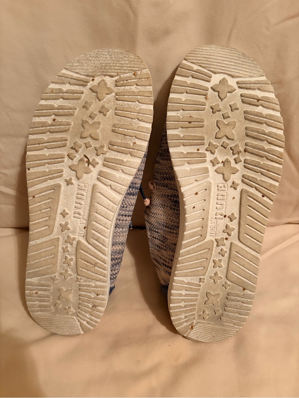 Hey Dude Knit Slip-On Loafers in Beige and Navy with Peach Laces - Picture 3 of 4